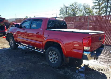 2017 Toyota Tacoma Sr5 V6 z USA, uszkodzony, nr VIN 5TFCZ5AN3HX074252